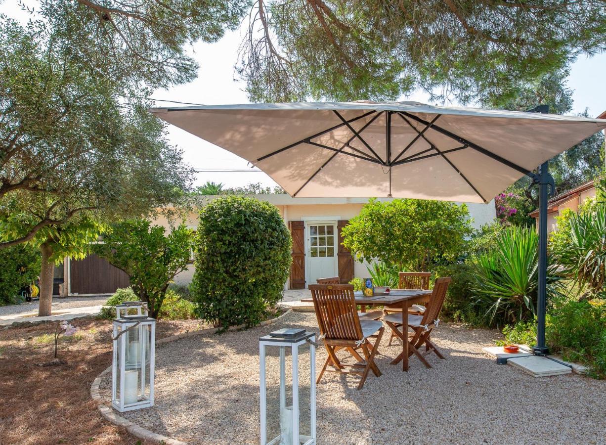Haus Mit Garten Ueber Der Bucht Von Cannes Vallauris Extérieur photo