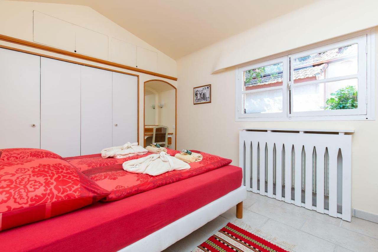 Haus Mit Garten Ueber Der Bucht Von Cannes Vallauris Extérieur photo